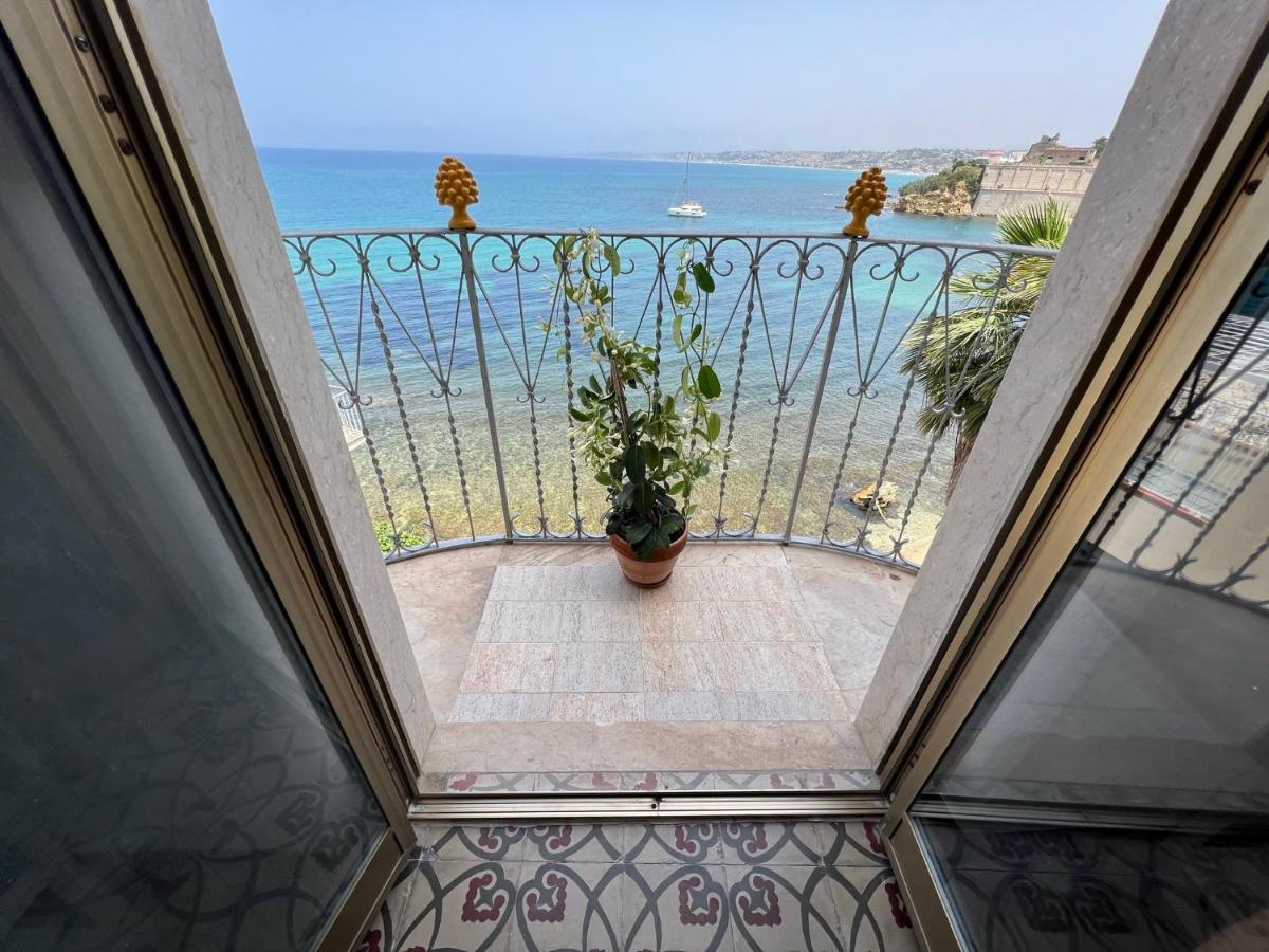 Apartamento Castello A Mare Castellammare del Golfo Exterior foto